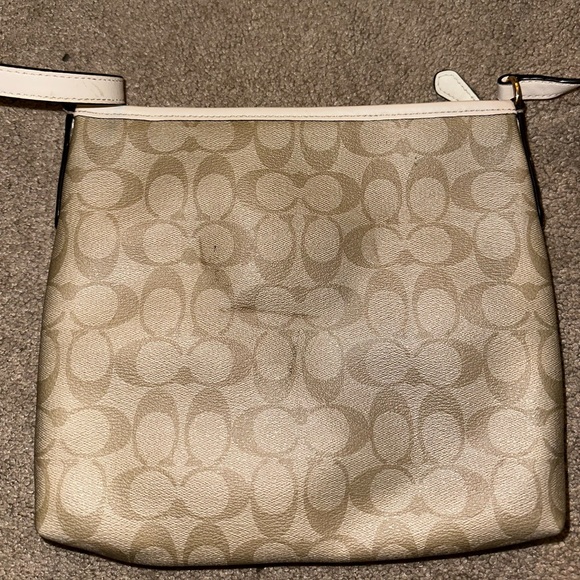 Coach crossbody purse - Picture 4 of 4